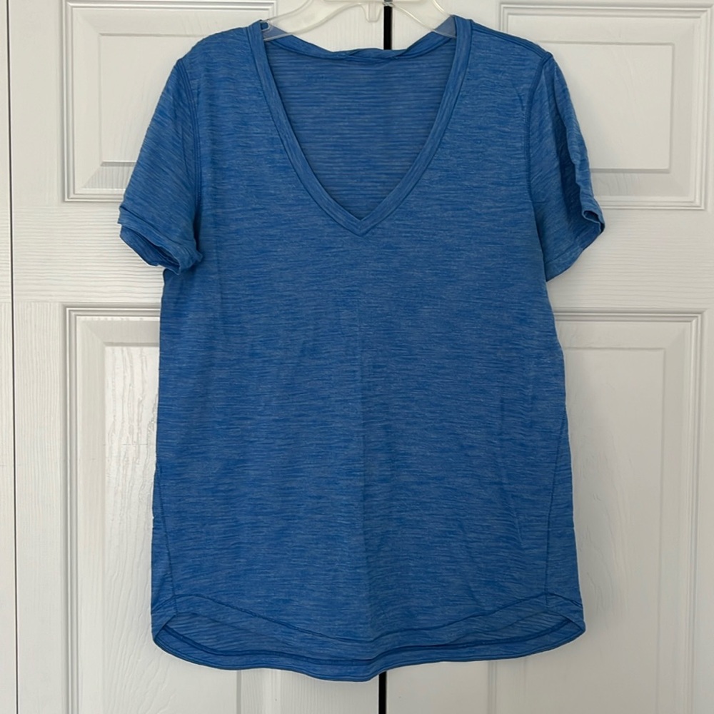 Lululemon t-shirt